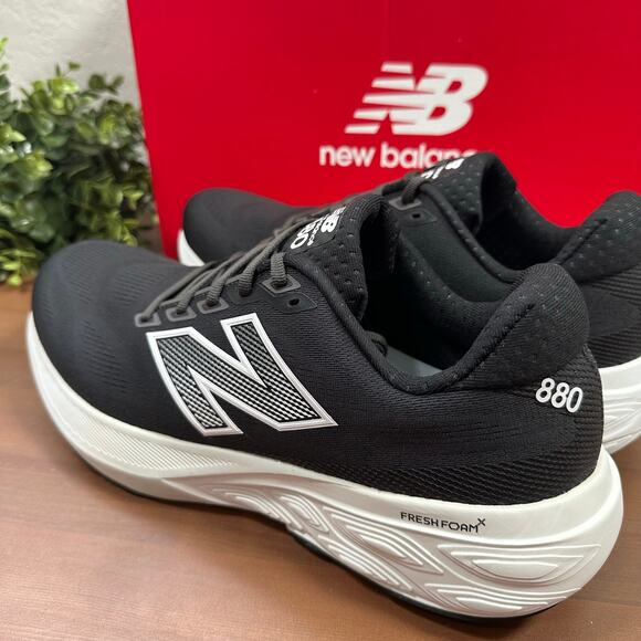 New Balance Men\'s‎ Fresh Foam X 880v15 Black Running Shoes Size 11.5 main image 7